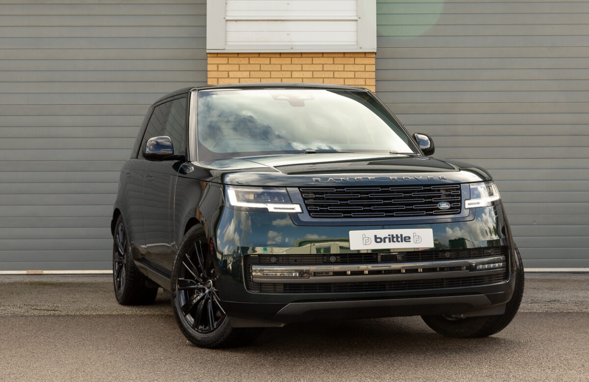 Range Rover P55 RANGE ROVER P550e AUTOBIOGRAPHY 3.0 PHEV - Brittle