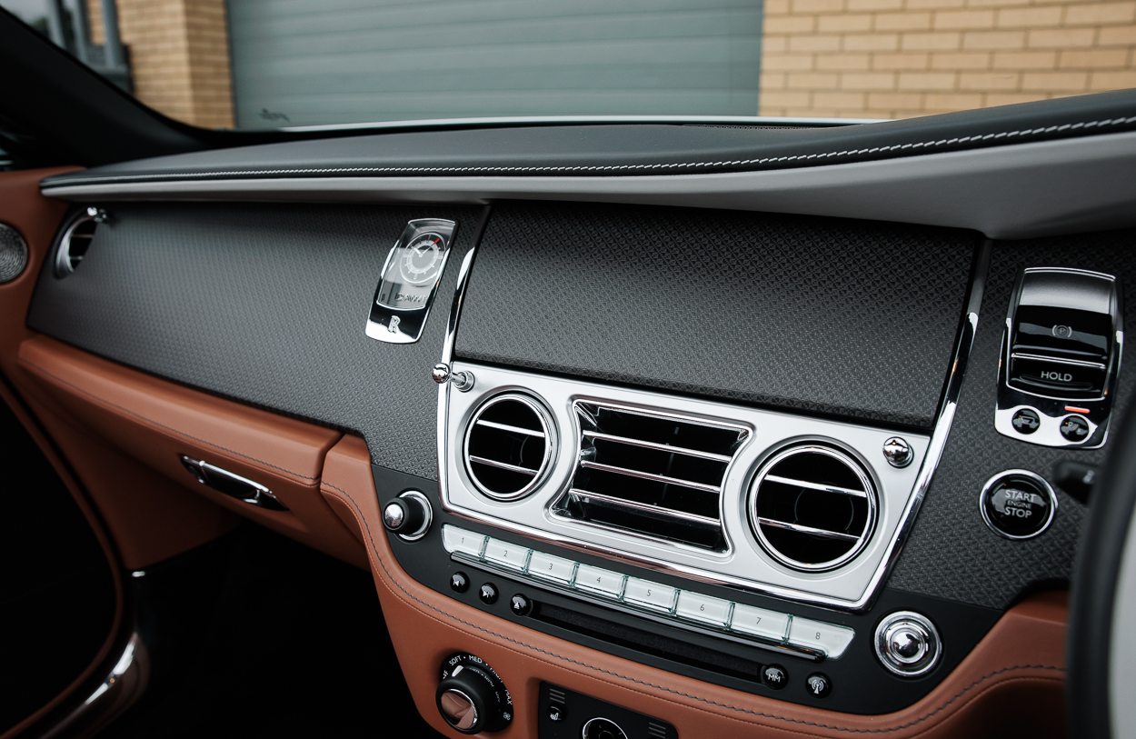 BMG ROLLS ROYCE DAWN MV72 PBO (silver) 31OCT25