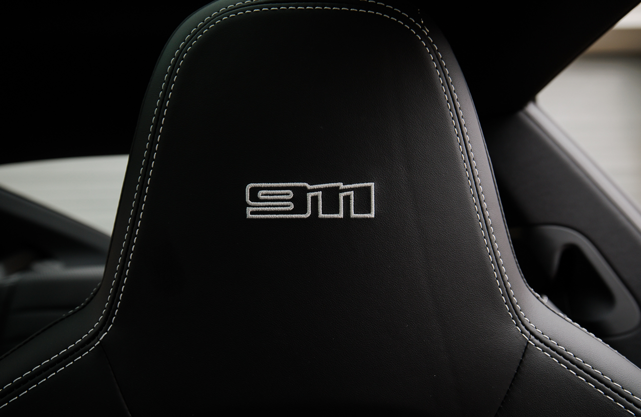 BMG PORSCHE 911 CarreraT Grey 26SEP25