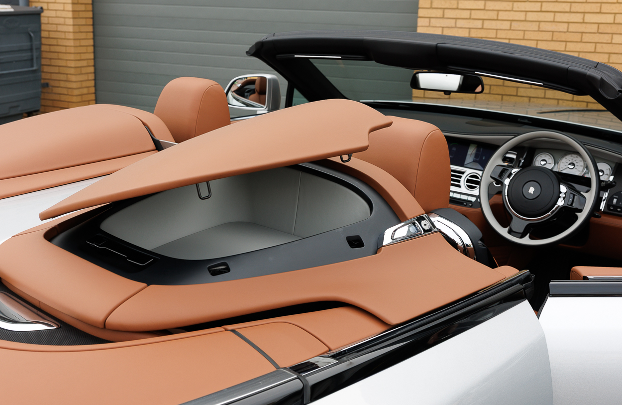 BMG ROLLS ROYCE DAWN MV72 PBO (silver) 31OCT25