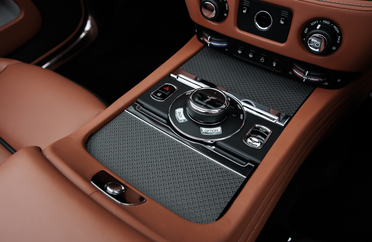 BMG ROLLS ROYCE DAWN MV72 PBO (silver) 31OCT25