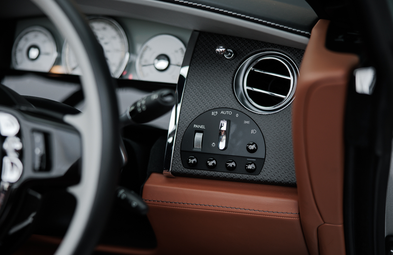 BMG ROLLS ROYCE DAWN MV72 PBO (silver) 31OCT25