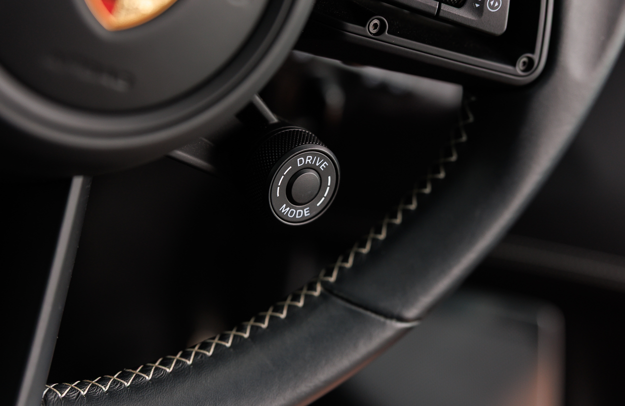 BMG PORSCHE 911 CarreraT Grey 26SEP25