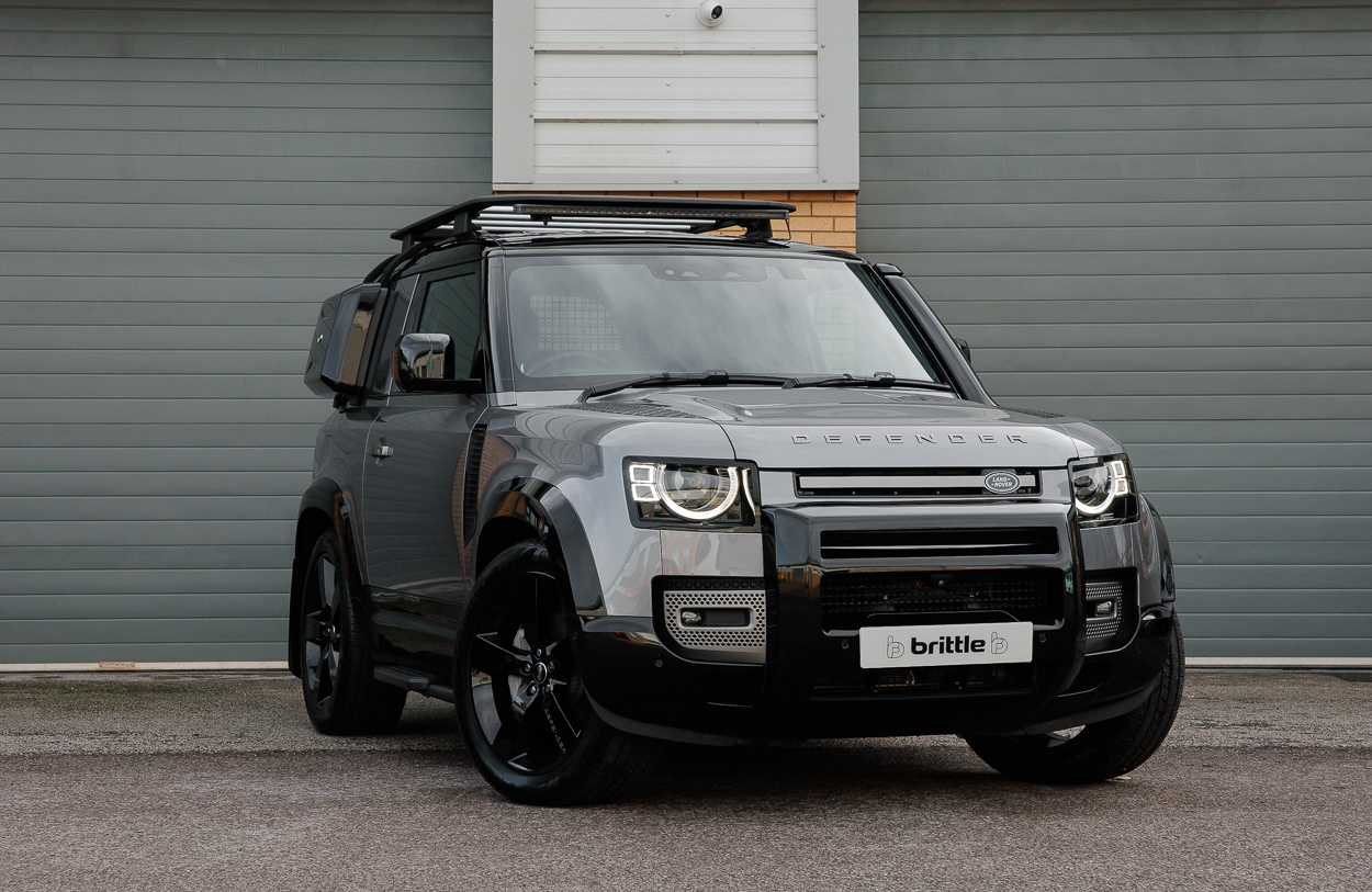 BMG LAND ROVER DEFENDER Grey 20JAN26