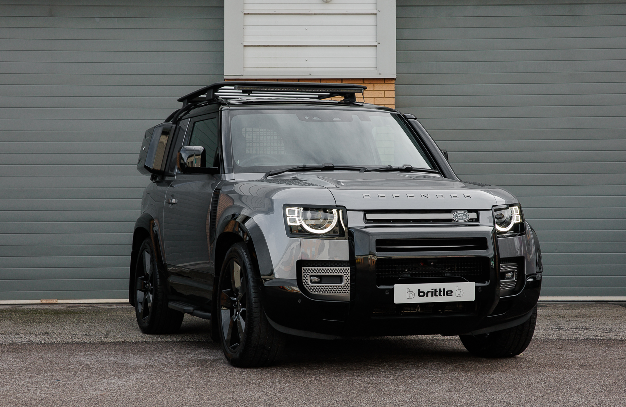 BMG LAND ROVER DEFENDER Grey 20JAN26