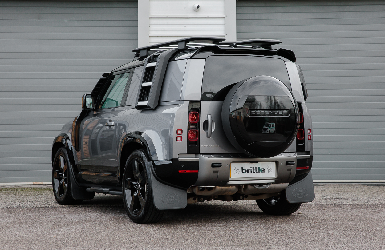 BMG LAND ROVER DEFENDER Grey 20JAN26