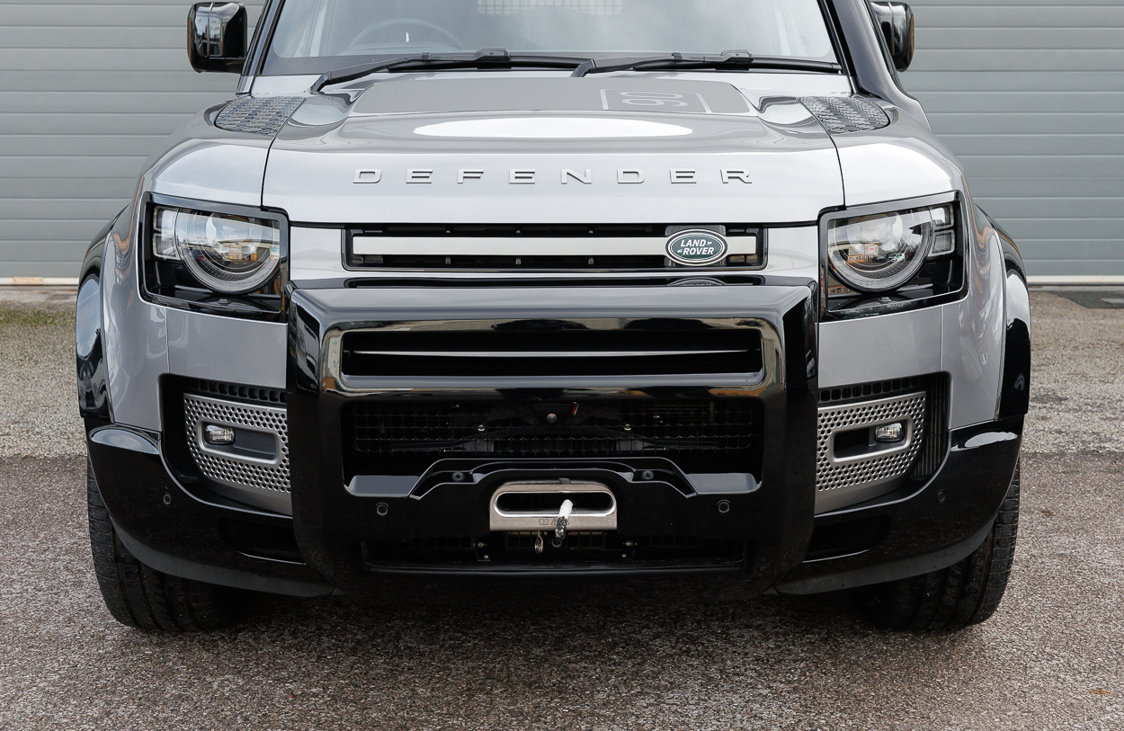 BMG LAND ROVER DEFENDER Grey 20JAN26