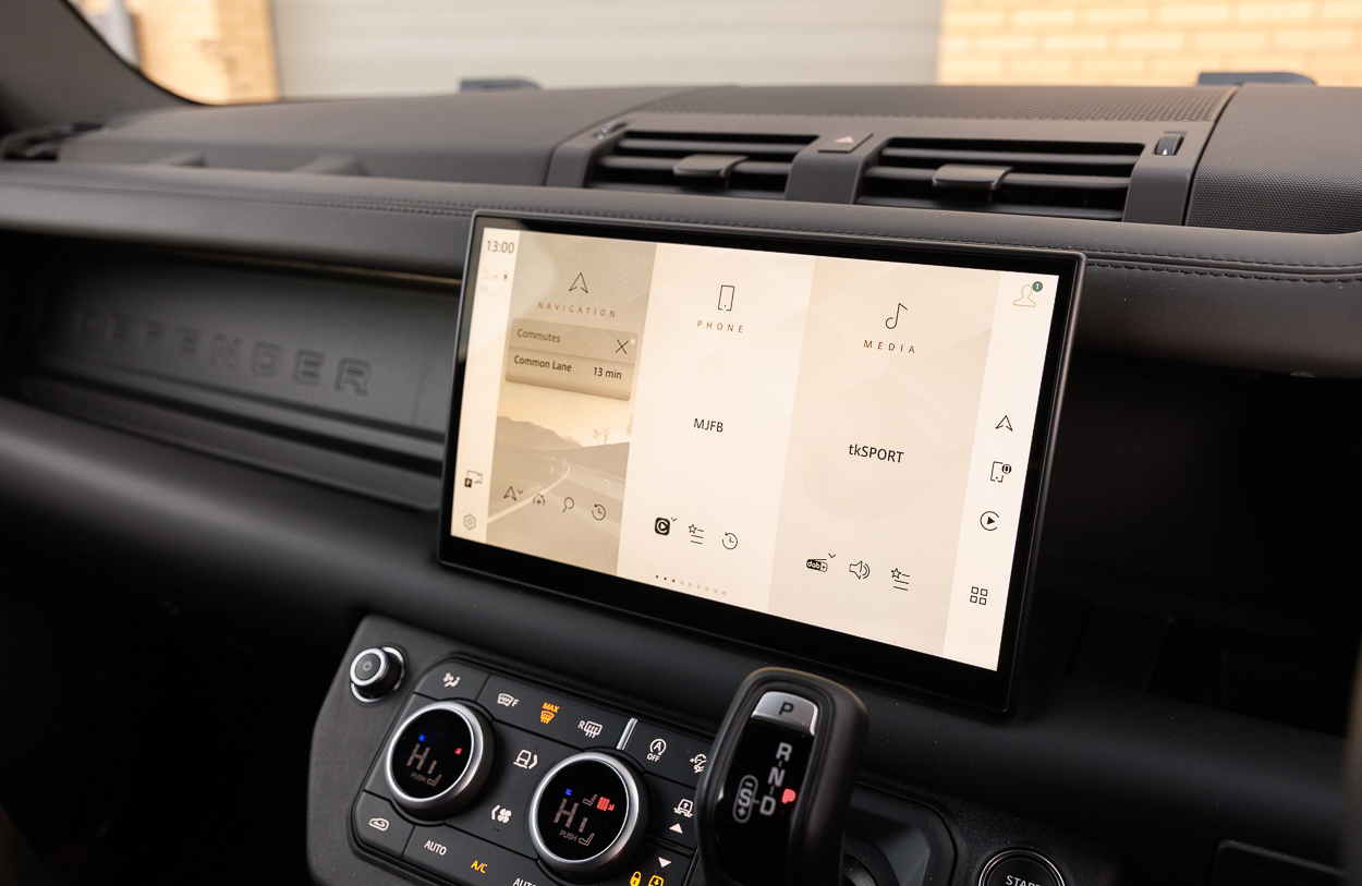 BMG LAND ROVER DEFENDER Grey 20JAN26