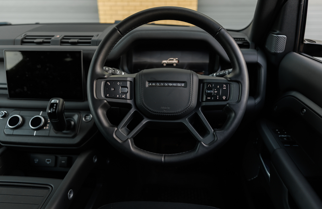 BMG LAND ROVER DEFENDER Grey 20JAN26