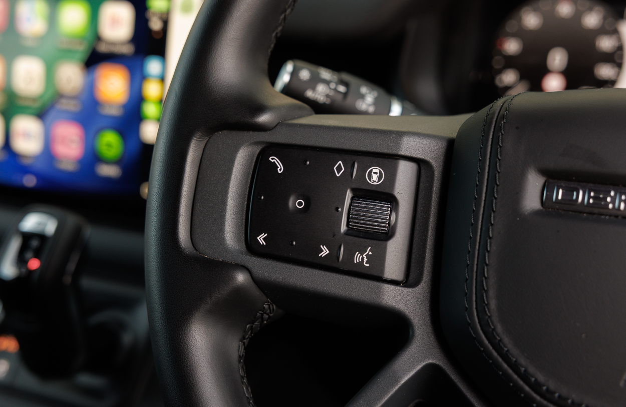 BMG LAND ROVER DEFENDER Grey 20JAN26