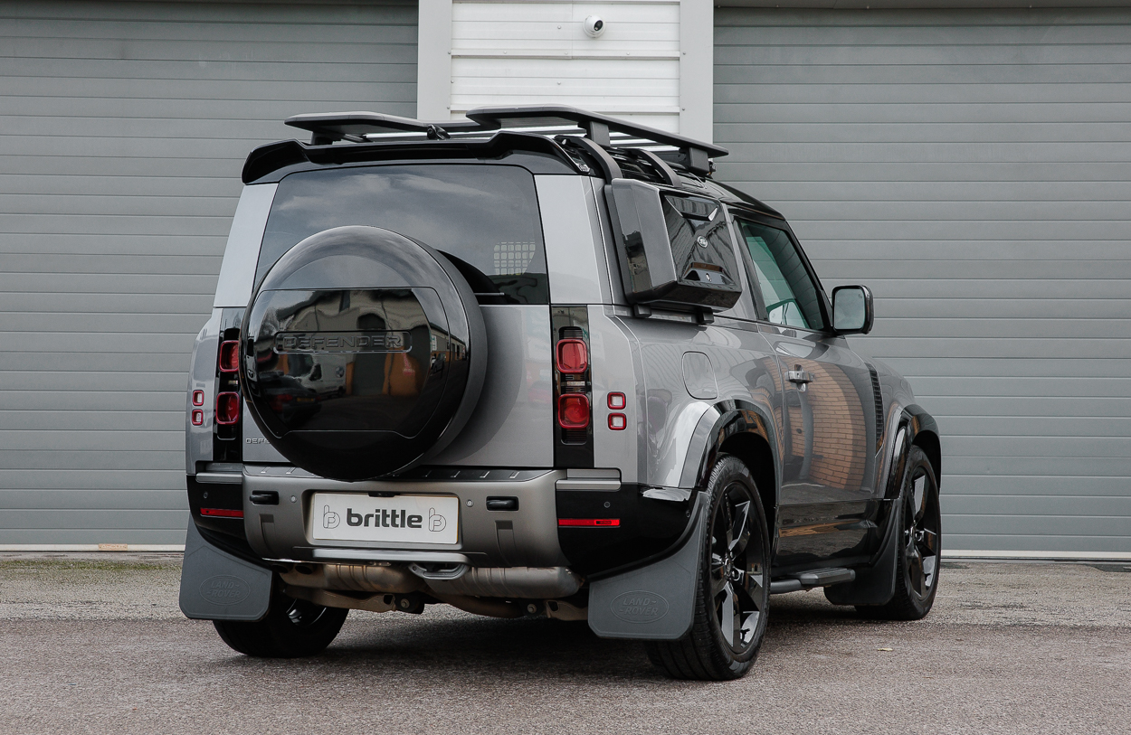 BMG LAND ROVER DEFENDER Grey 20JAN26