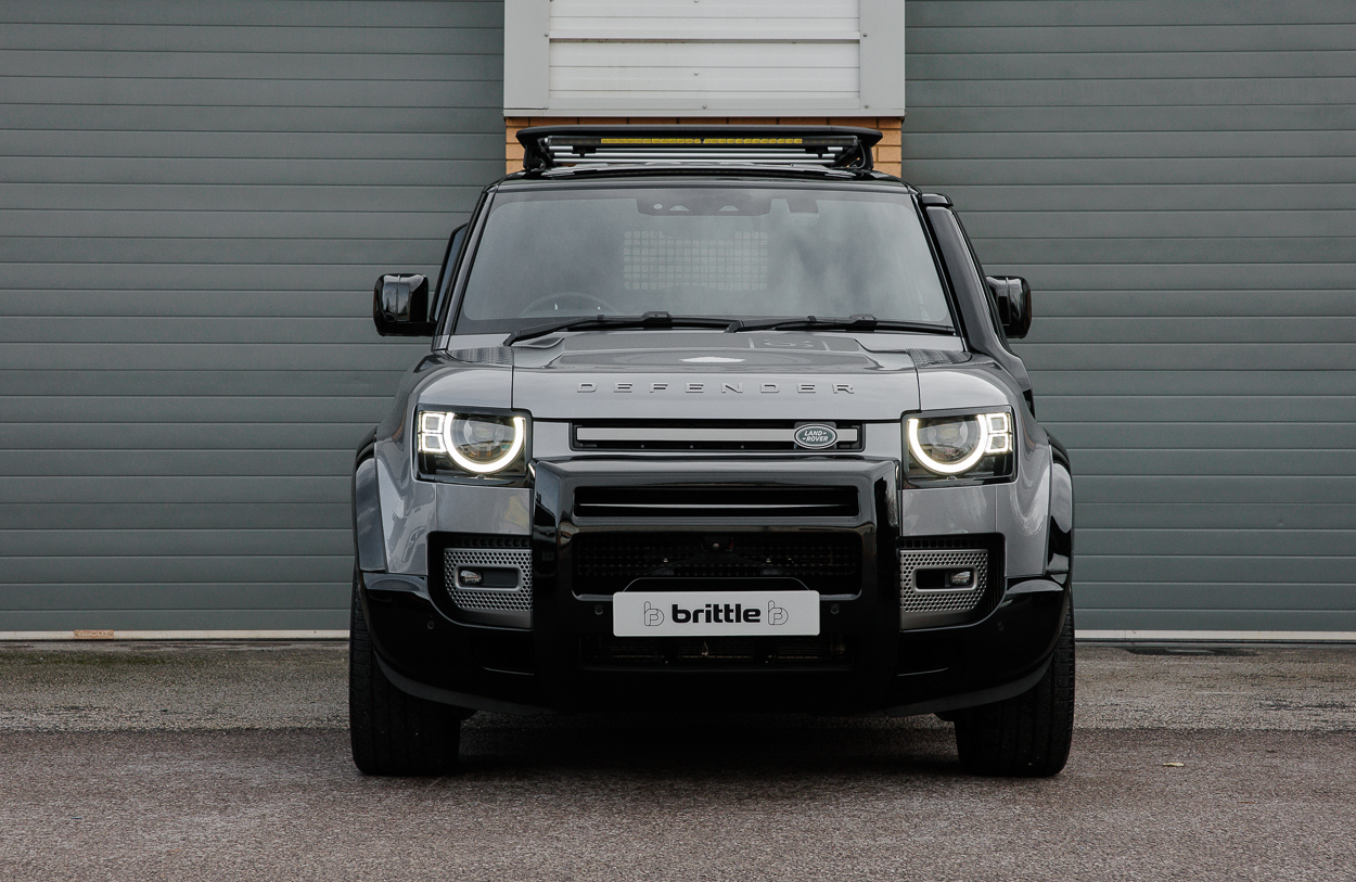 BMG LAND ROVER DEFENDER Grey 20JAN26
