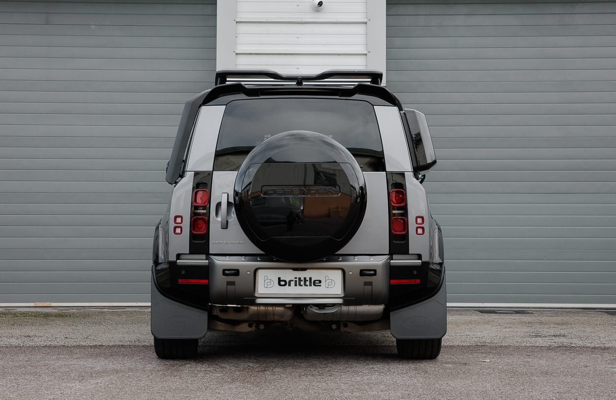 BMG LAND ROVER DEFENDER Grey 20JAN26