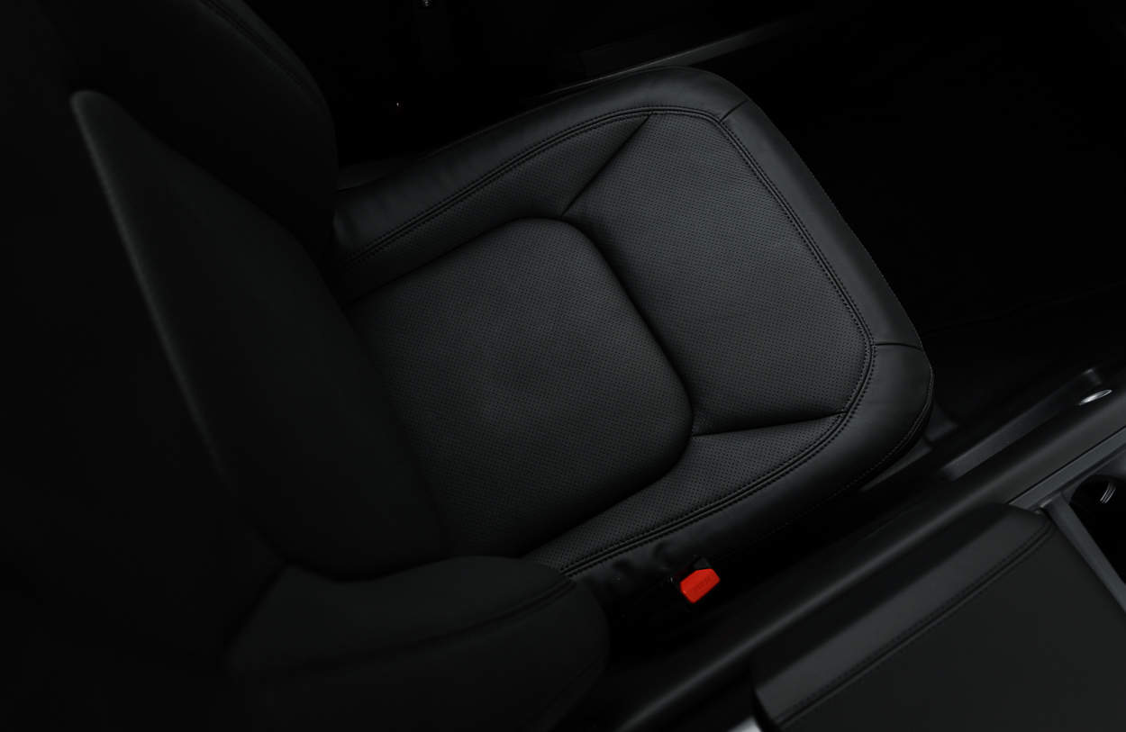 BMG LAND ROVER DEFENDER Grey 23FEB26