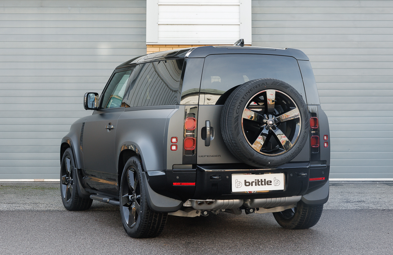 BMG LAND ROVER DEFENDER Grey 23FEB26