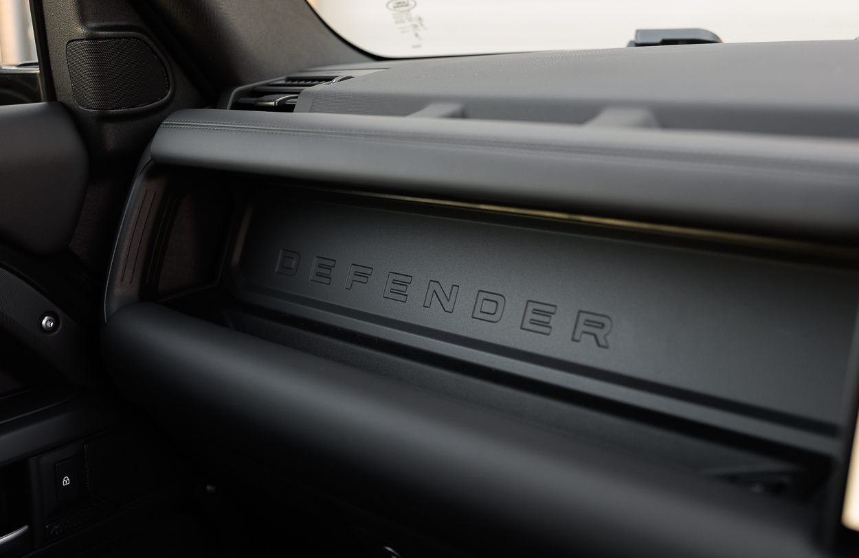 BMG LAND ROVER DEFENDER Grey 23FEB26