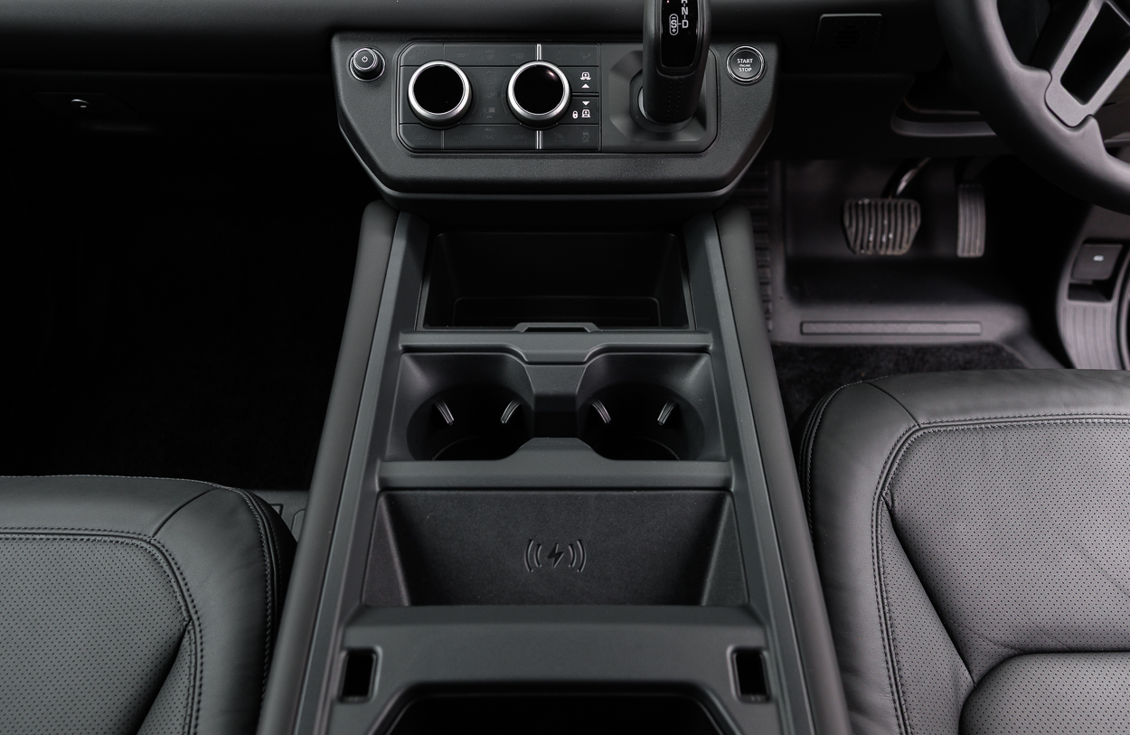 BMG LAND ROVER DEFENDER Grey 23FEB26