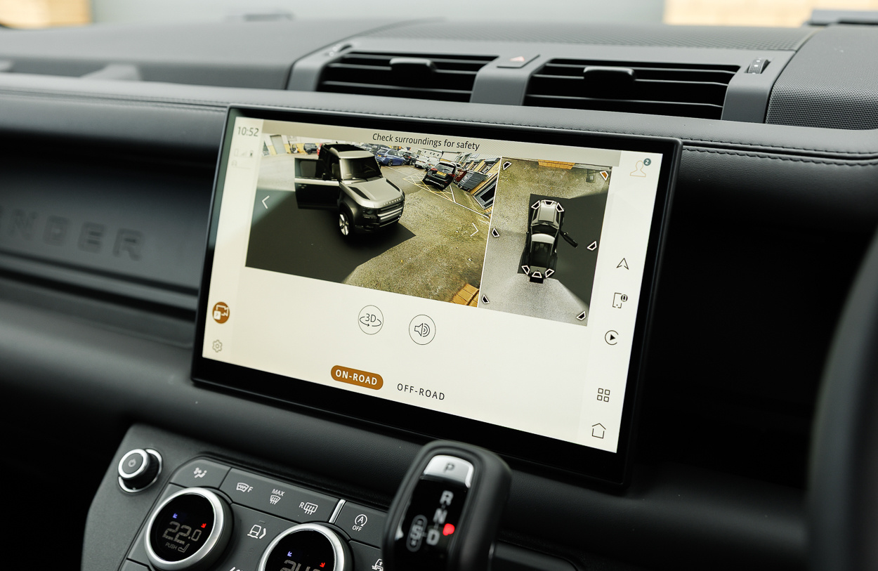 BMG LAND ROVER DEFENDER Grey 23FEB26