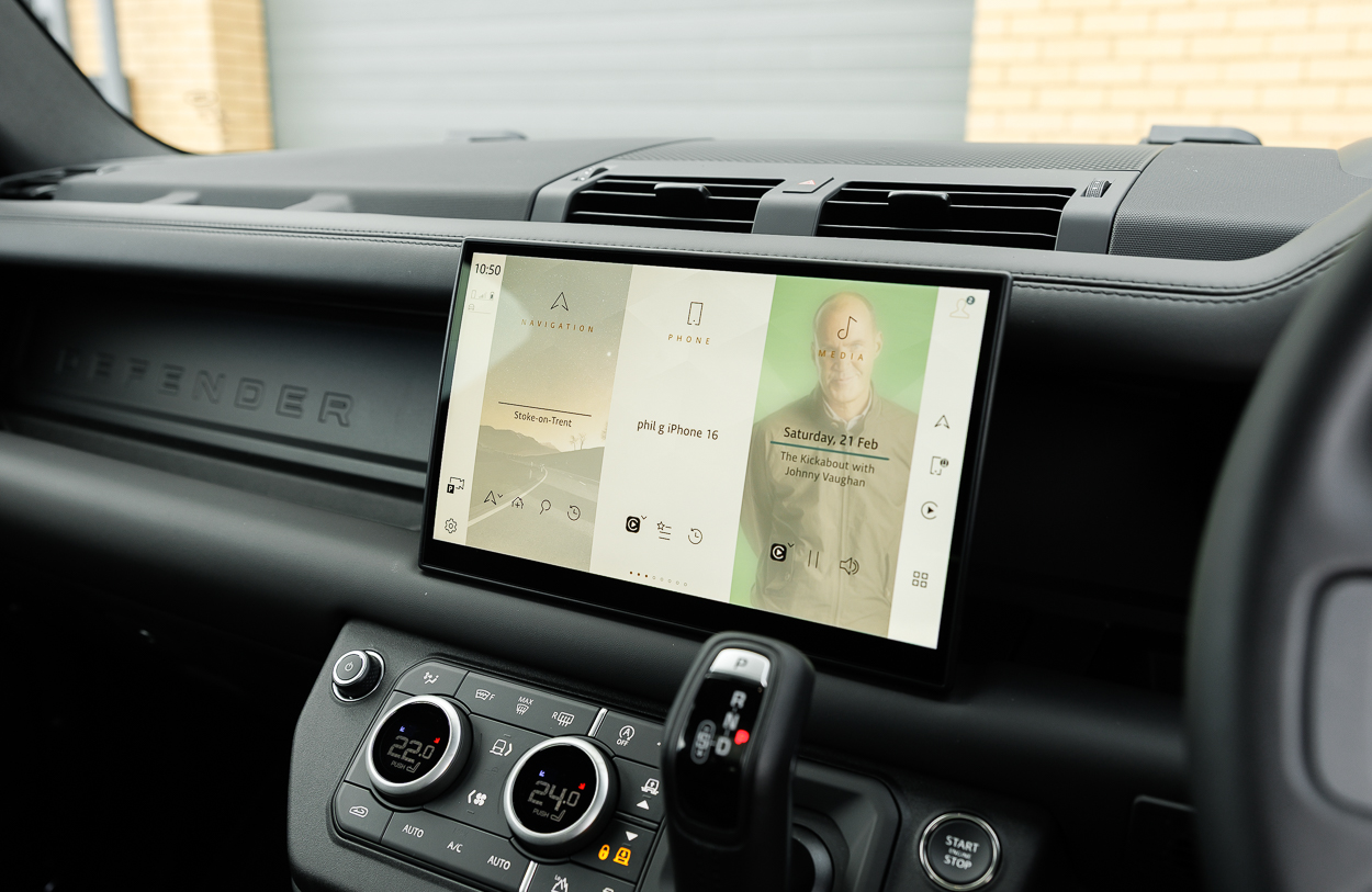 BMG LAND ROVER DEFENDER Grey 23FEB26