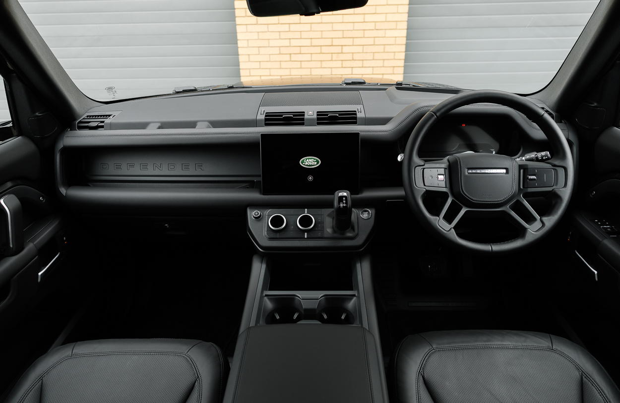 BMG LAND ROVER DEFENDER Grey 23FEB26