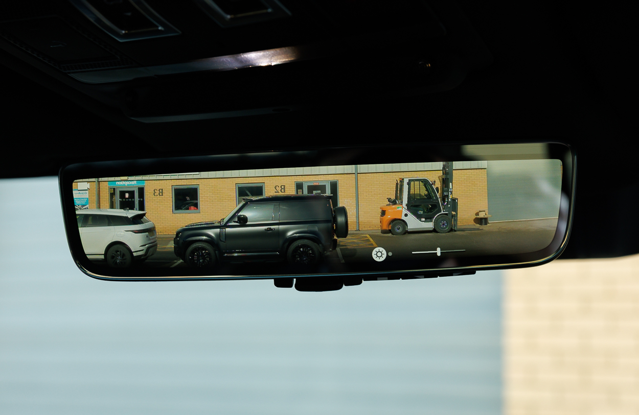 BMG LAND ROVER DEFENDER Grey 23FEB26