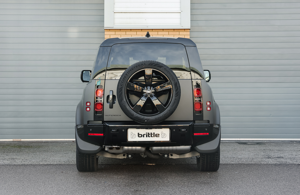 BMG LAND ROVER DEFENDER Grey 23FEB26