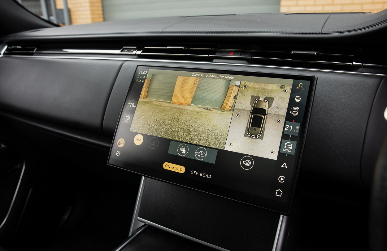 BMG RANGE ROVER autobiography Black 26FEB26