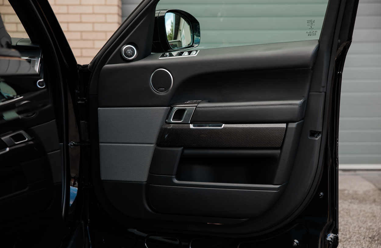 BMG RANGE ROVER BG70DVZ (Black) 2JUN26