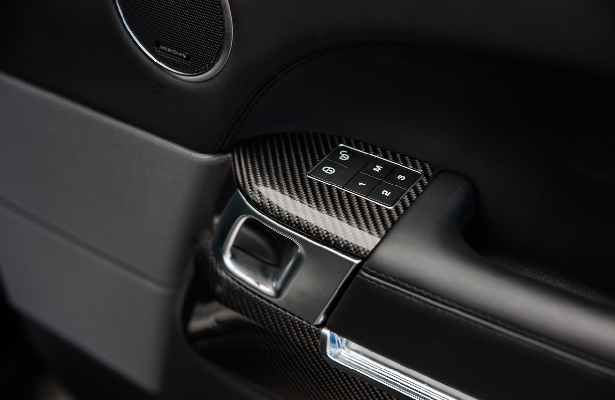 BMG RANGE ROVER BG70DVZ (Black) 2JUN26