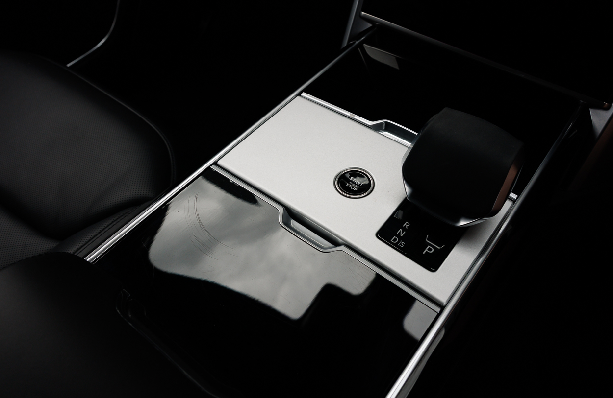 BMG RANGE ROVER MV75AVW (Black) 2JUN26