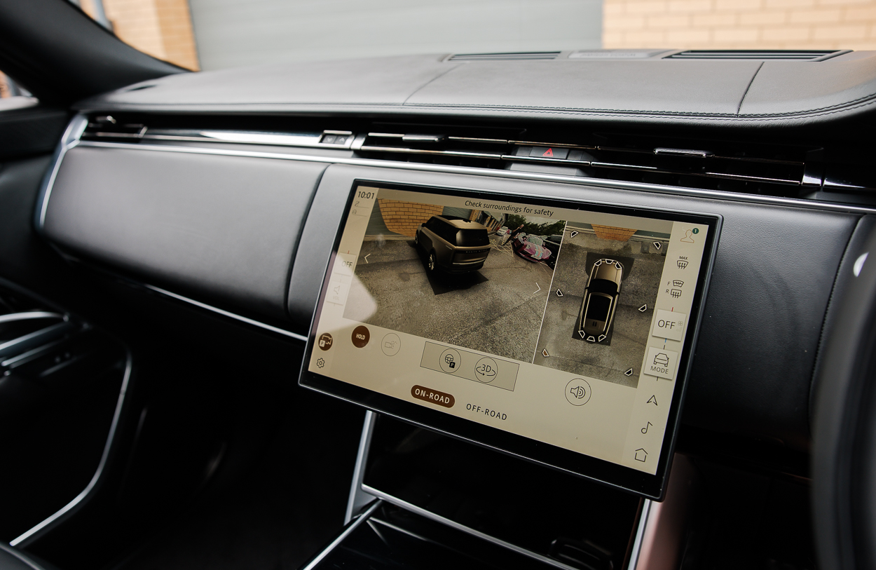 BMG RANGE ROVER MV75AVW (Black) 2JUN26