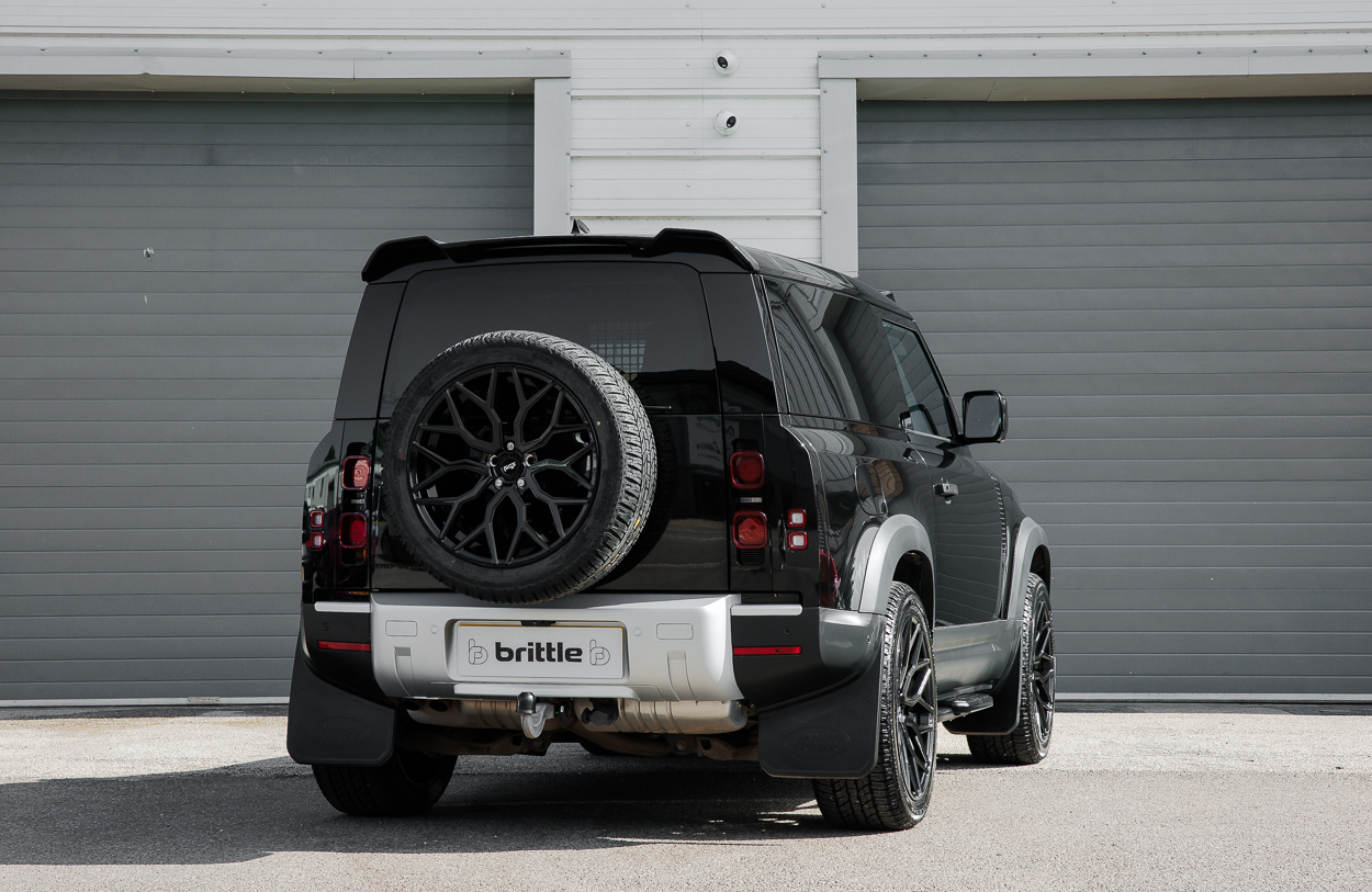 BMG LAND ROVER DEFENDER DK24 WFN Black 25JUN26