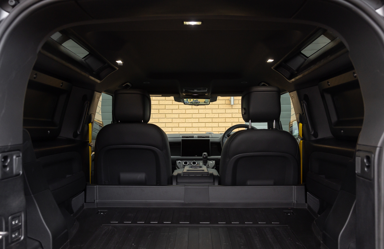 BMG LANDROVER DEFENDER 90 yellow G1NGA (Grey) 2FEB24