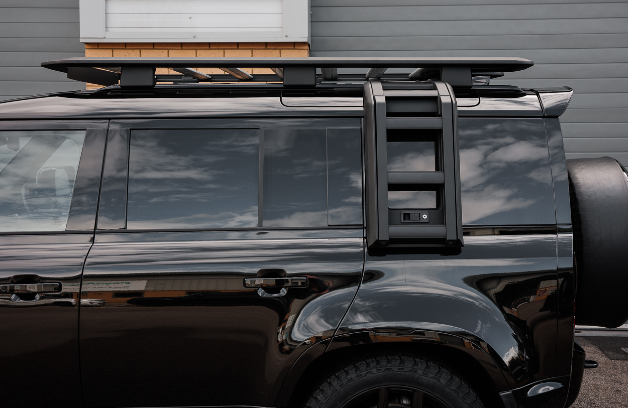 BMG LAND ROVER DEFENDE YA24 FKG (Black) 20AUG26